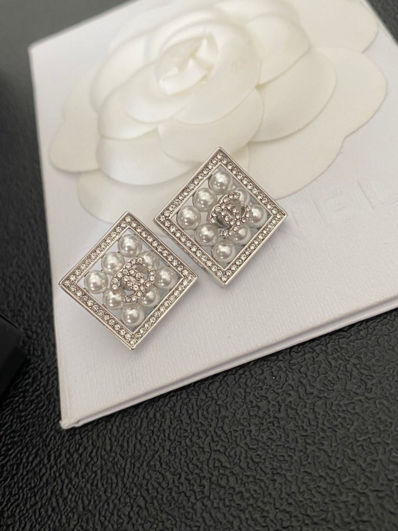 Ch**el earrings